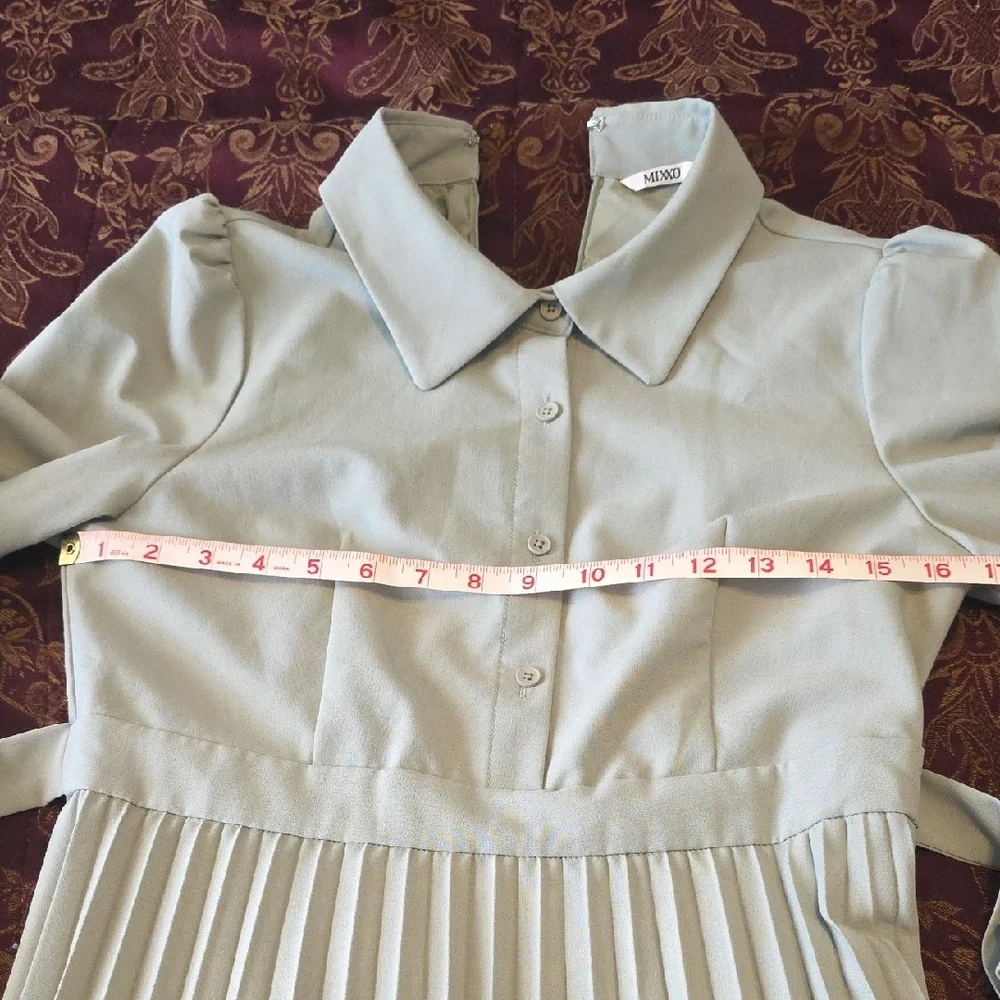 Stylish Green Pleated Dress, Size Small💚 Cute, Like New Condition- Fast Shipper - Picture 4 of 11